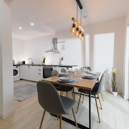 Neues Modernes Haus Am Tierpark *